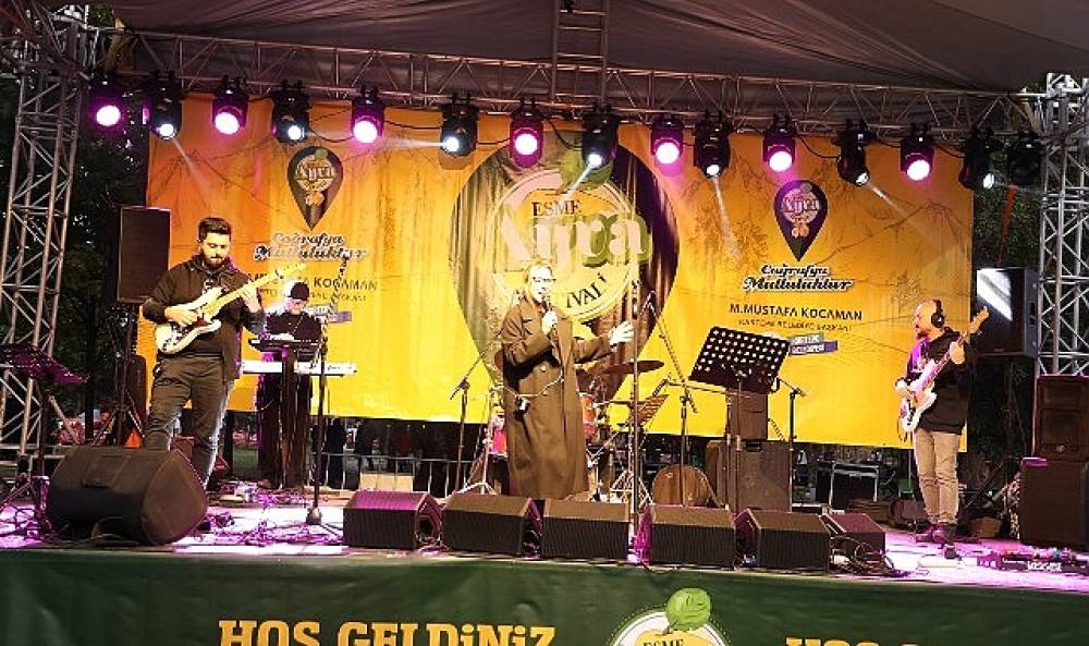 Kartepe'de Coşkulu Ayva Festivali