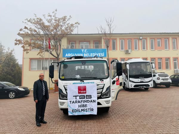 Arguvan'a Bir İş Makinası Daha