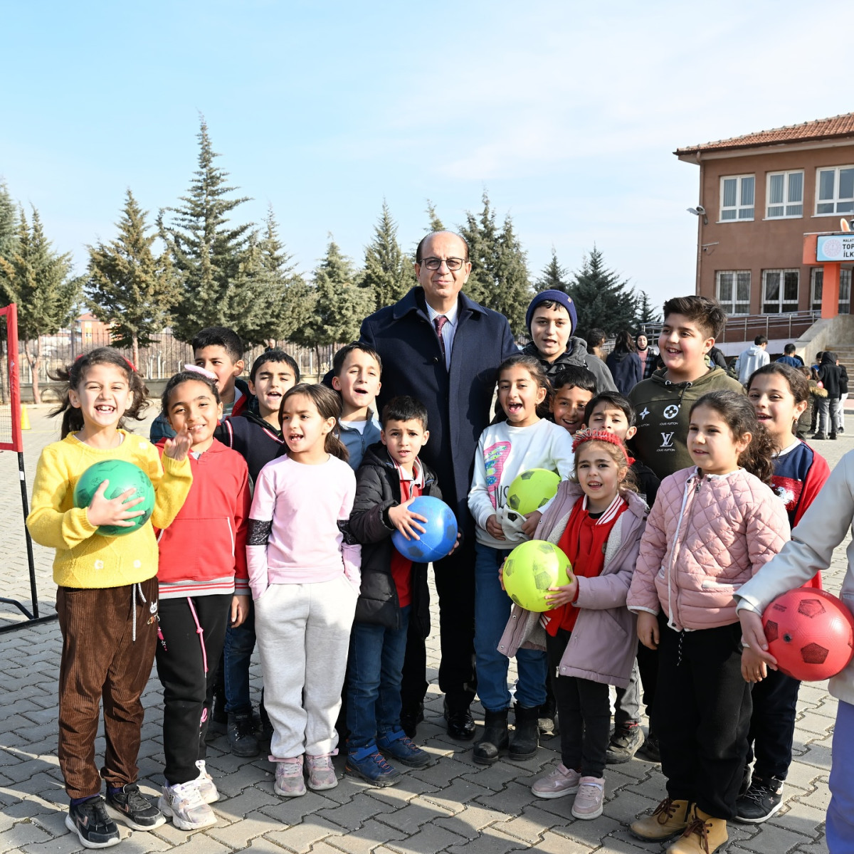 Başkan Geçit: ‘Spor İstasyonları’ Örnek Bir Projedir'