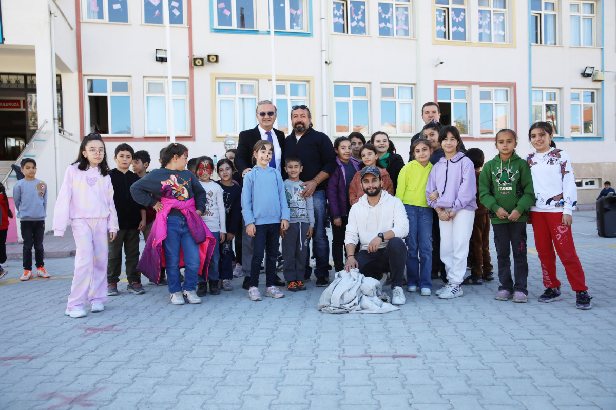 Battalgazi'de İlkokul'da Çocuk Şenliği Düzenlendi