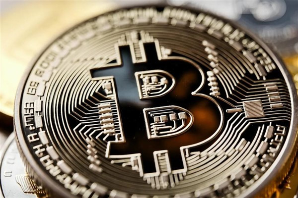 Bitcoin, 100 bin dolar sınırına dayandı