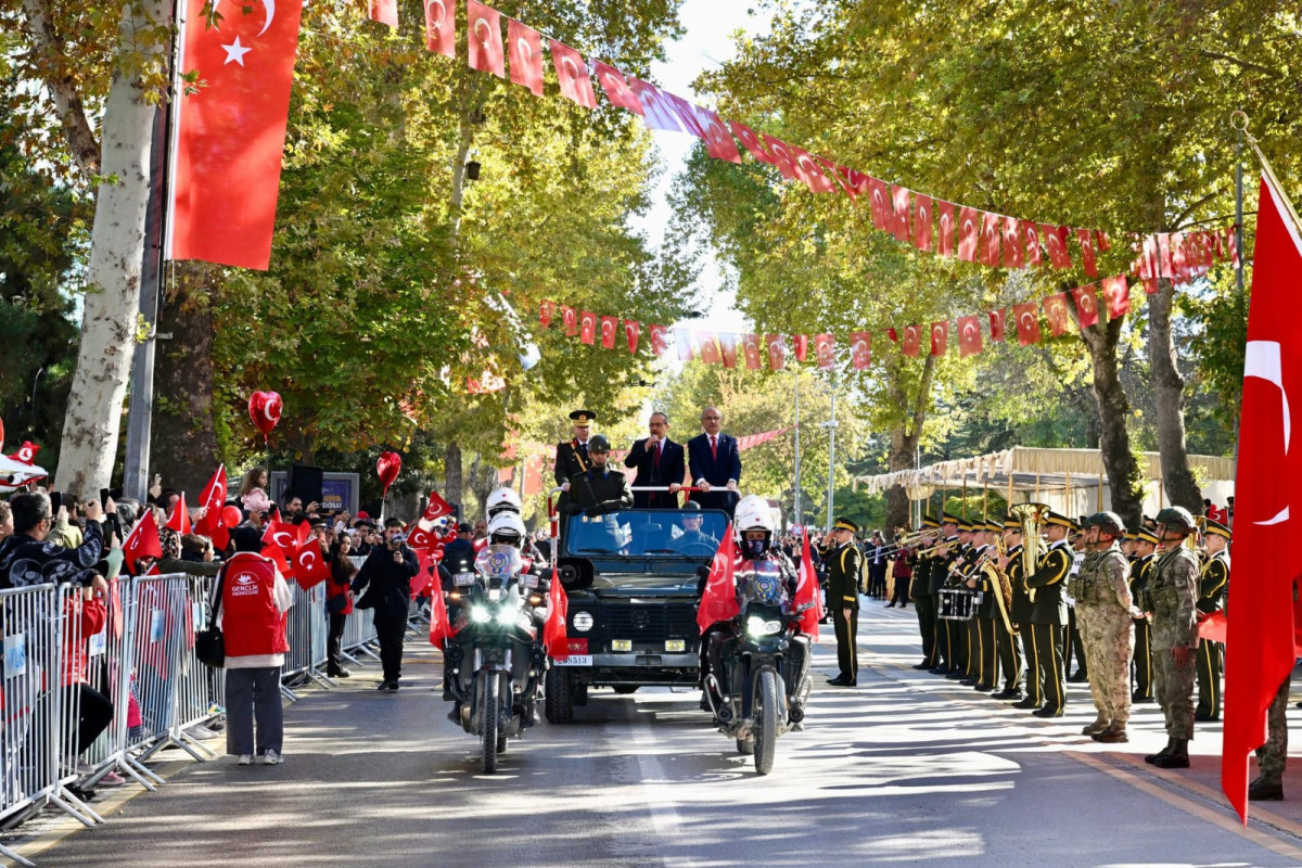 Cumhuriyet'in 101. Yıl Dönümü Coşkuyla Kutlandı