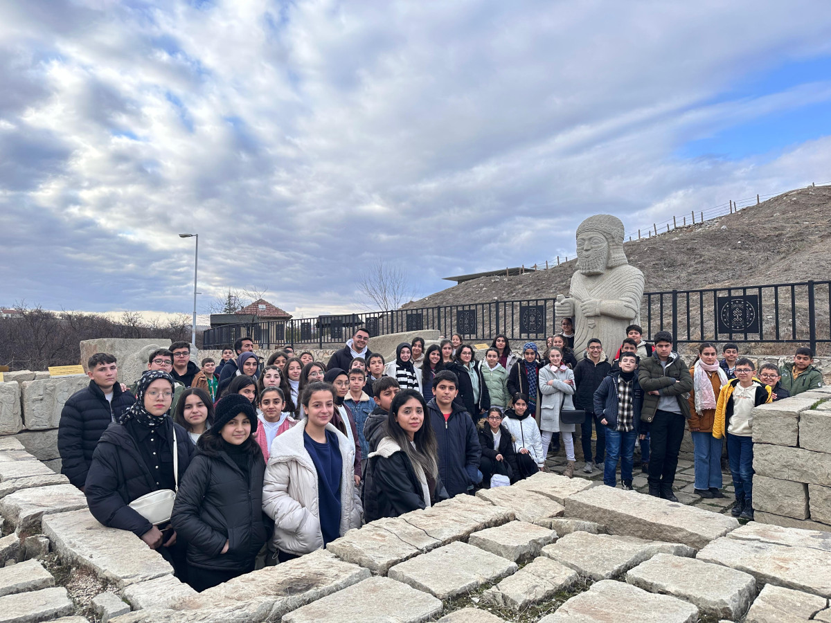 GENÇLER,  KÜLTÜR BİLİNCİ GEZİSİNDE BULUŞTU