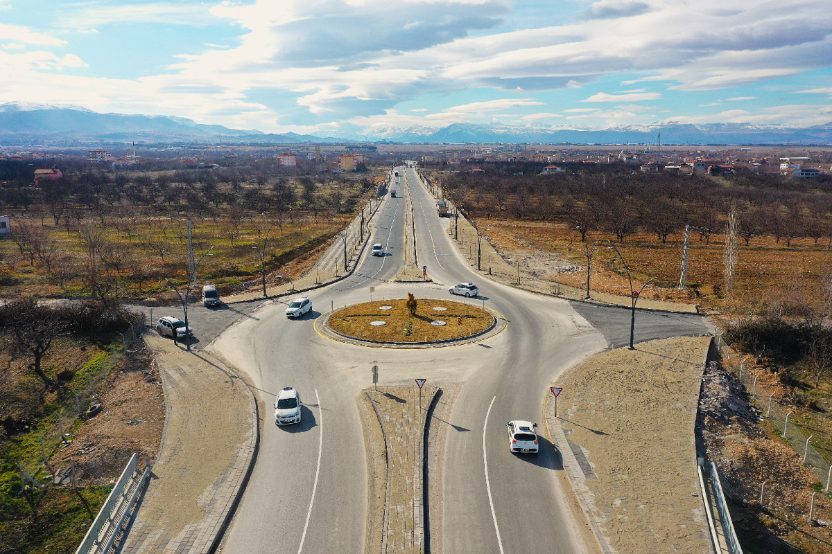 KUZEY KUŞAK YOLU ULAŞIMA AÇILIYOR