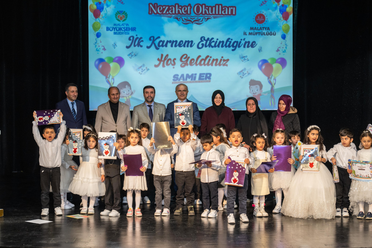 Nezaket Okulları İlk Karnem Etkinliği Düzenledi