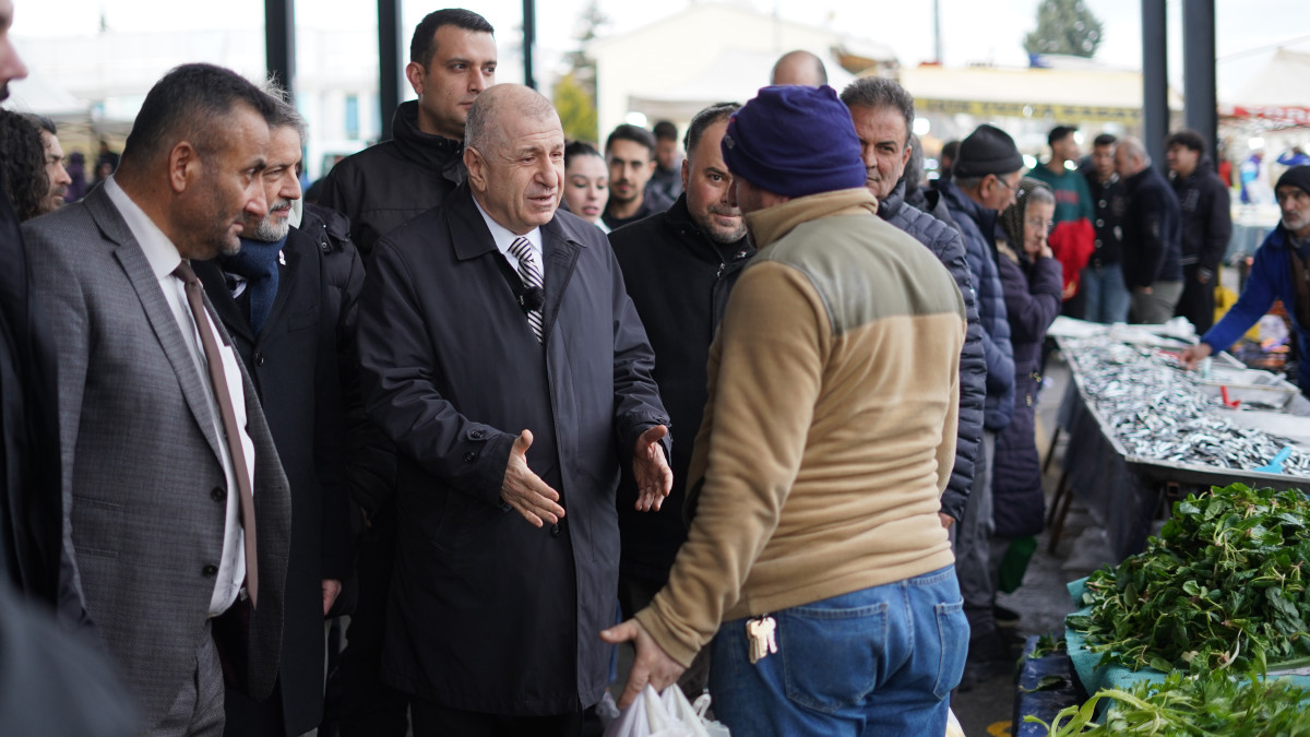 Ümit Özdağ: Zam değil sadaka verdiler