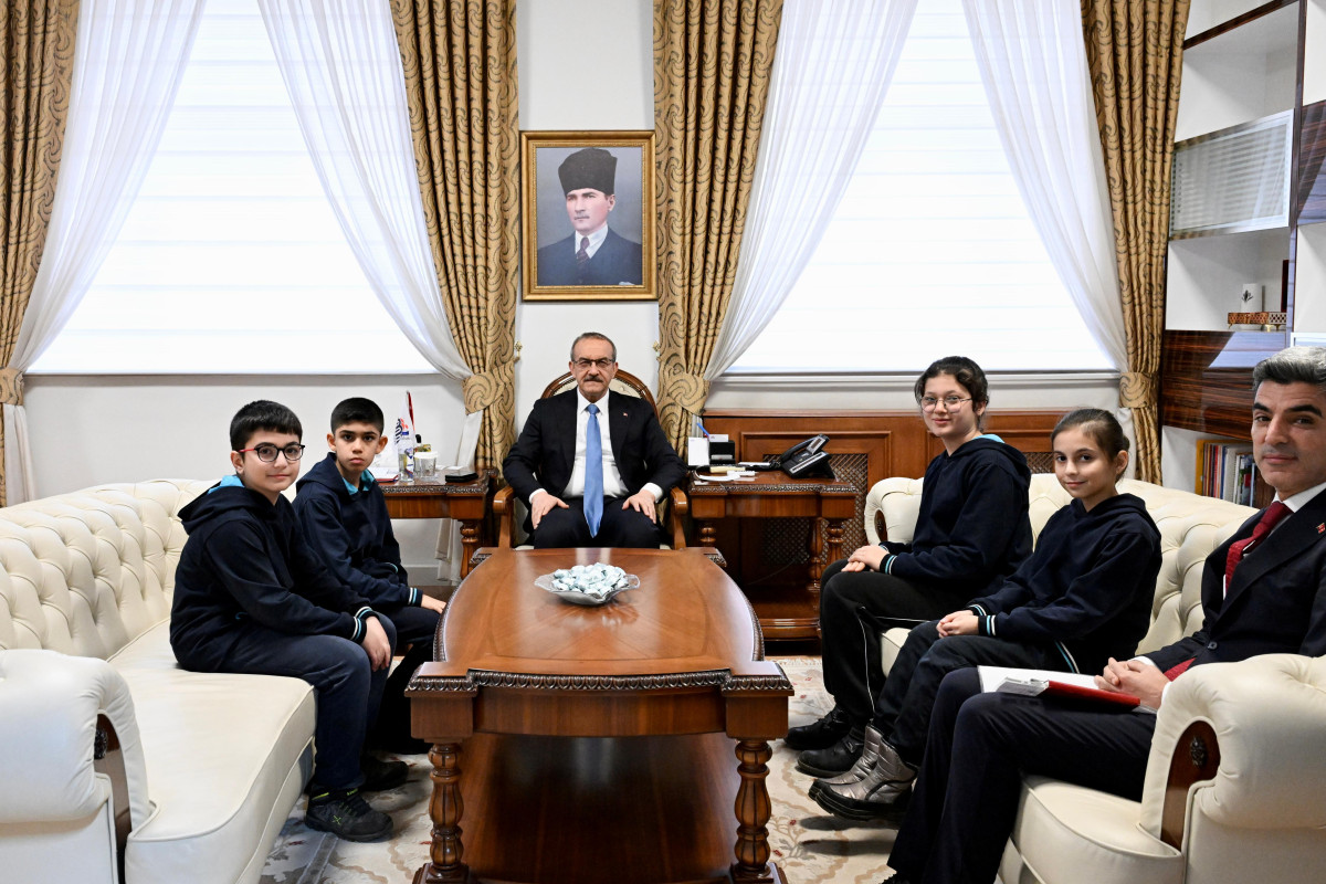 Vali Seddar Yavuz Önem Projesi Öğrencilerini Kabul etti